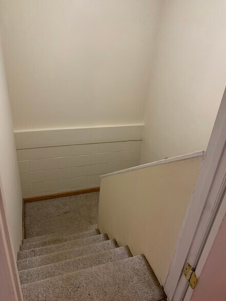 Building Photo - 3201 Catskill Ct