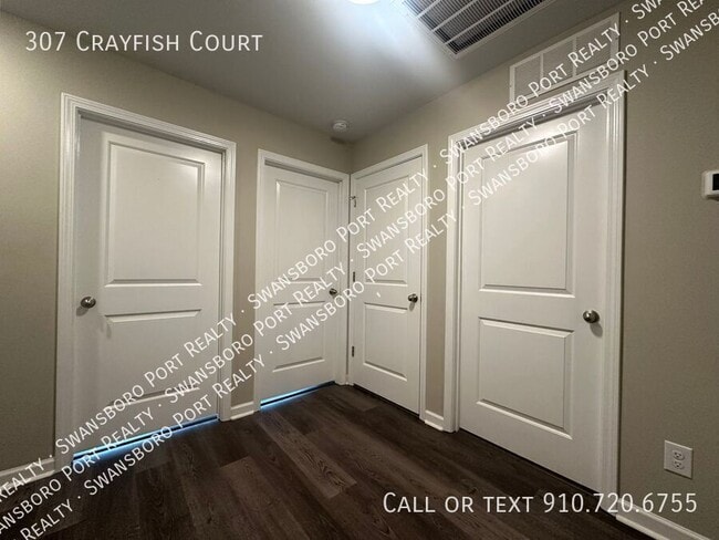 Building Photo - 307 Crayfish Ct