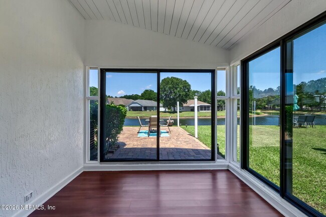 Building Photo - 566 Longmill Ln