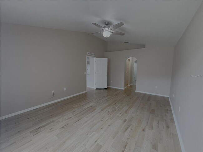 Building Photo - 4535 SW 42nd St