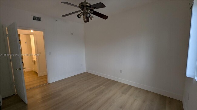 Building Photo - 3500 Coral Wy