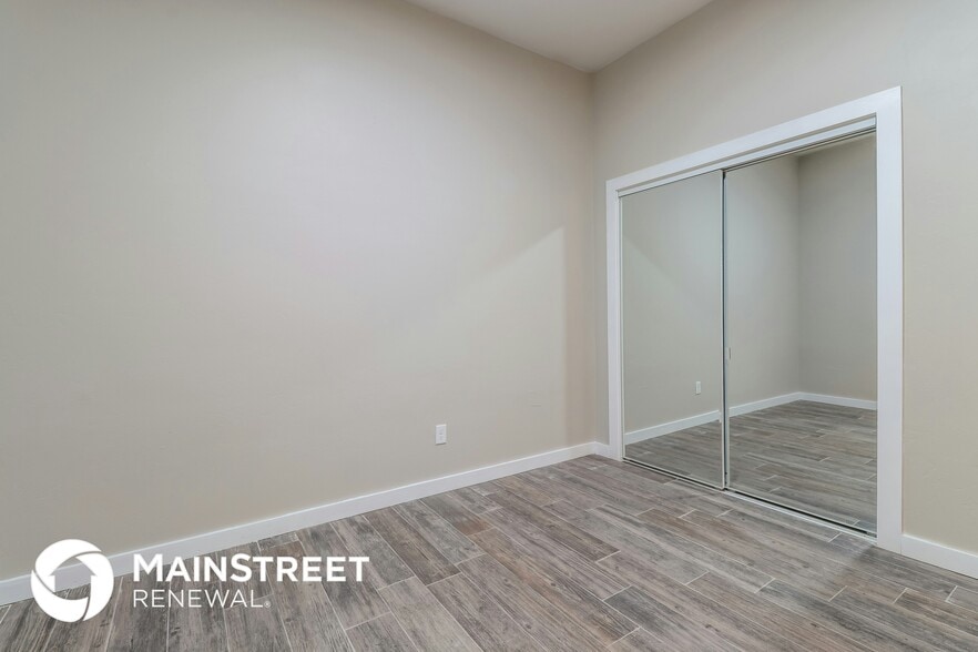 Building Photo - 11357 Paradise Out Ln