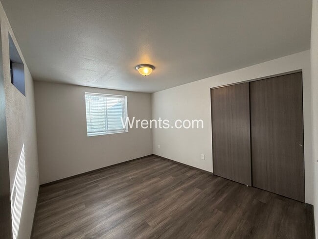 Building Photo - Valley 3 bed 1.5 bath