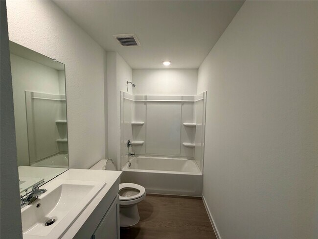 Building Photo - 28750 Texas Plns Dr