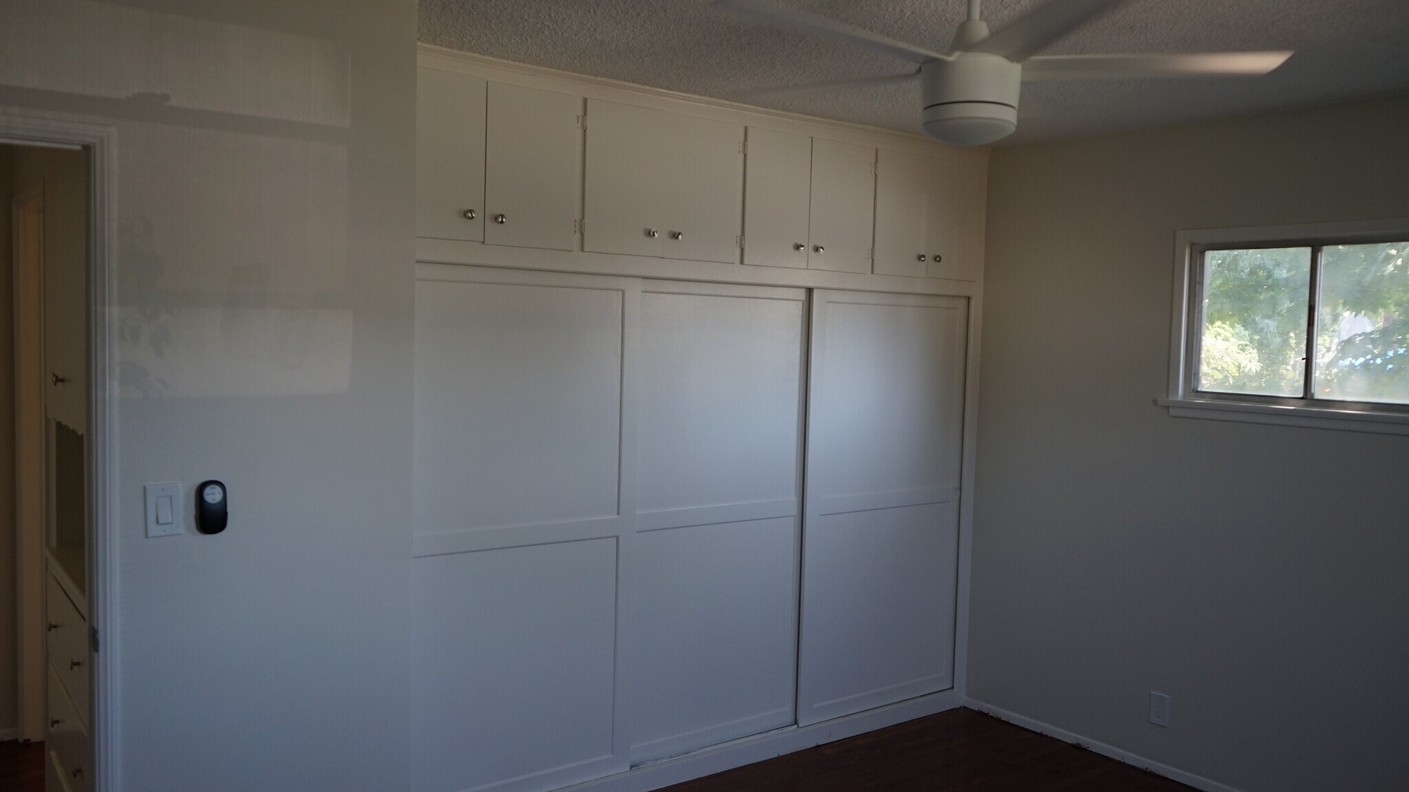 master bedroom - 9628 Broadway
