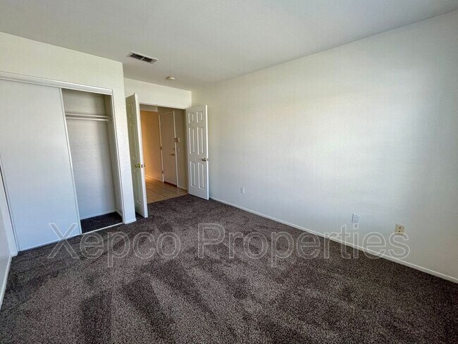 Building Photo - 79225 Laurie Ct