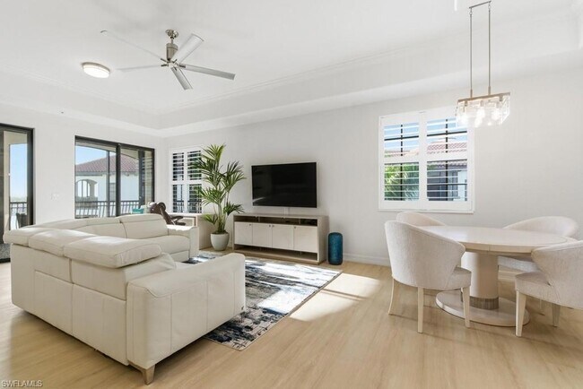 Building Photo - 10731 Mirasol Dr