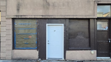 Building Photo - 27 Dodd St