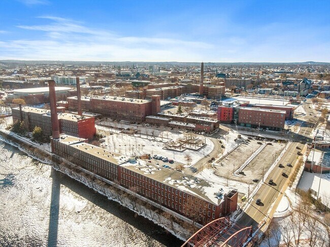 Building Photo - 35 Riverwalk Way