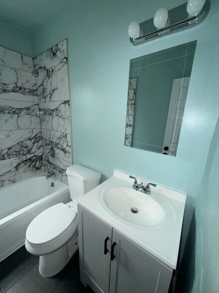 Building Photo - 6312 Overhill Dr