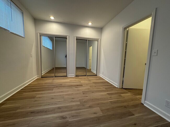 Building Photo - The Charlotte