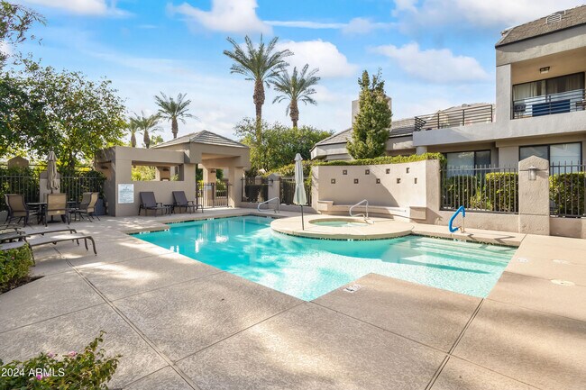 Building Photo - 7400 E Gainey Club Dr