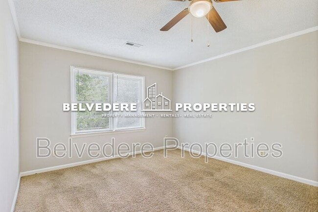 Building Photo - 18-B Park Village Ln