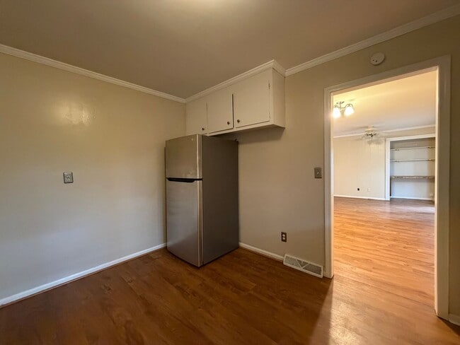 Building Photo - 19 Briarcliff Rd