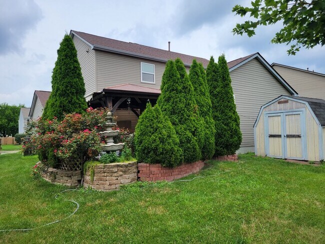 Building Photo - Furnished 4BR 2 BA Home w/ Covered Patio in Groveport!