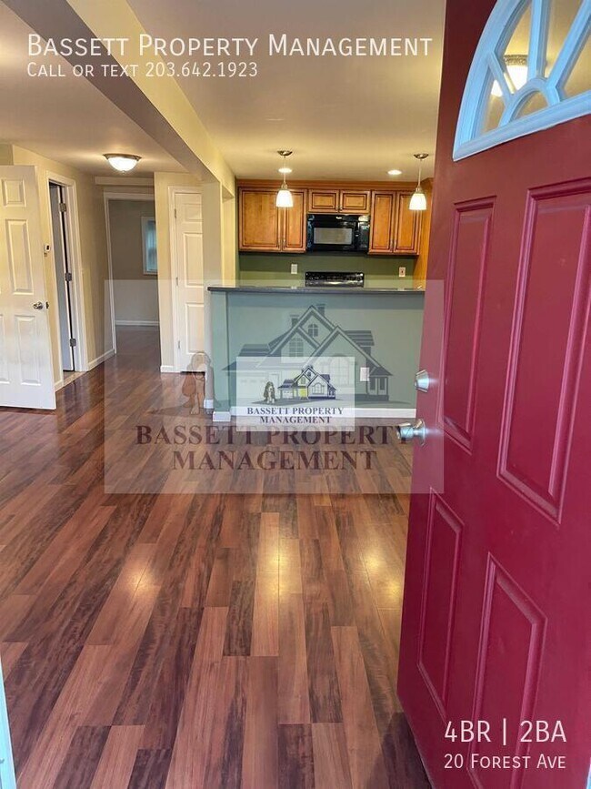 Building Photo - 20 Forest Ave