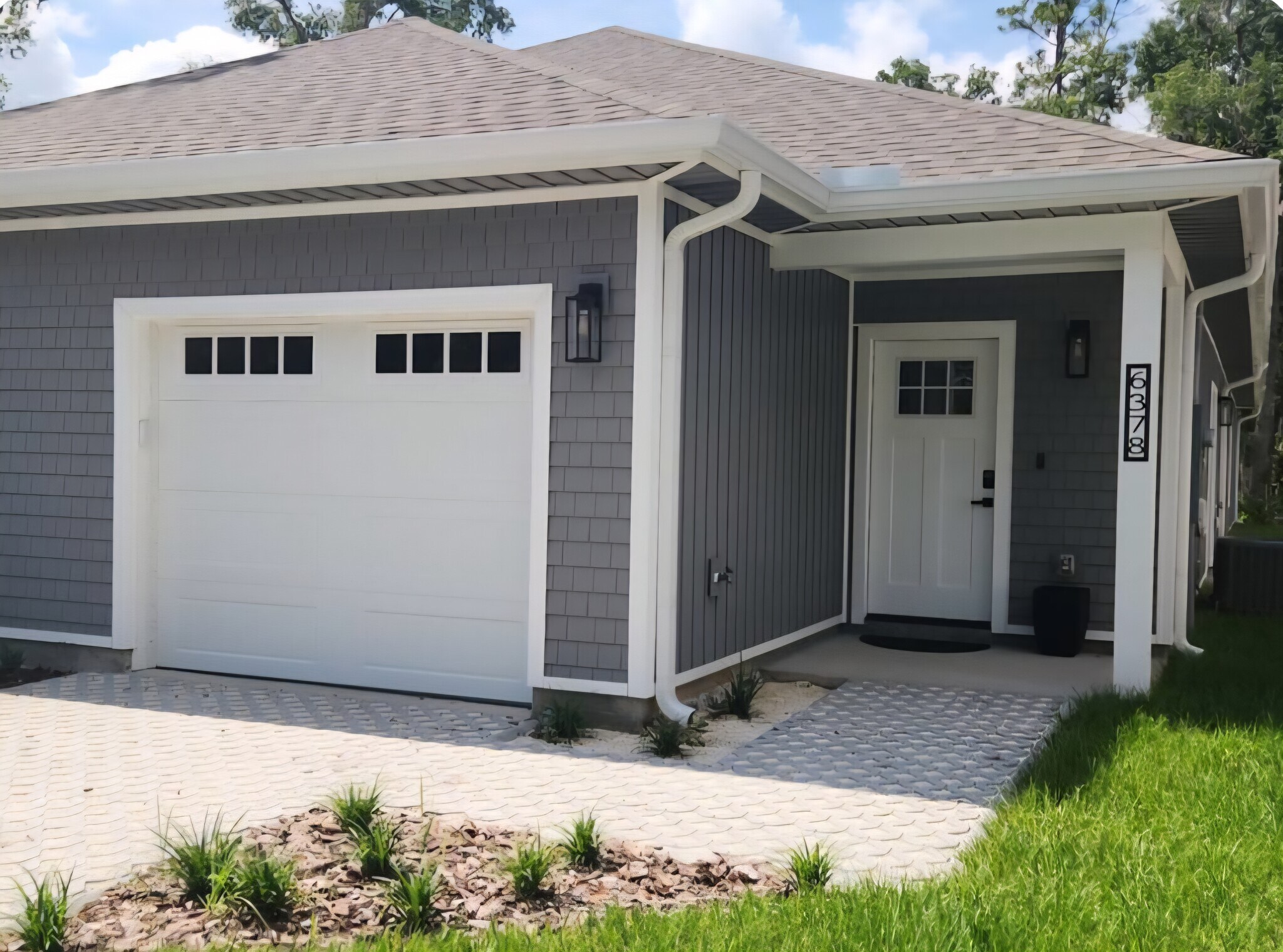 1 car garage - 6378 W Flanders Ln