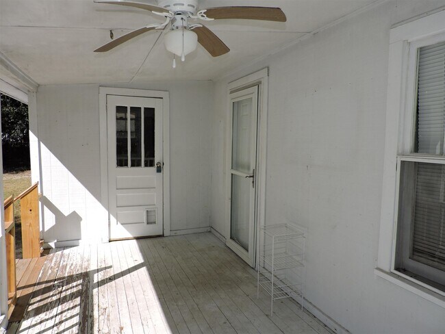 Building Photo - 6971 Holland Rd