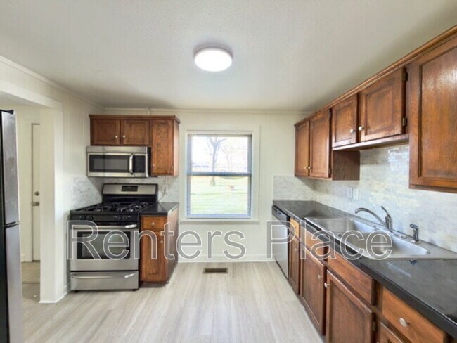 Building Photo - 5736 S Quincy Pl