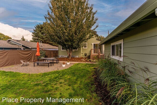 Building Photo - 4 br, 2 bath House - 1134 SE Marion St. Un...