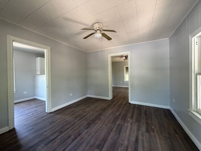 Building Photo - 2604 Lasker Ave