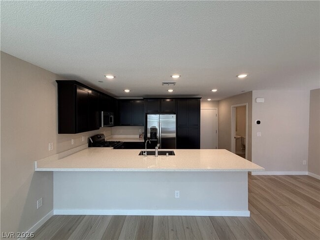 Building Photo - 6276 Foxes Dl St