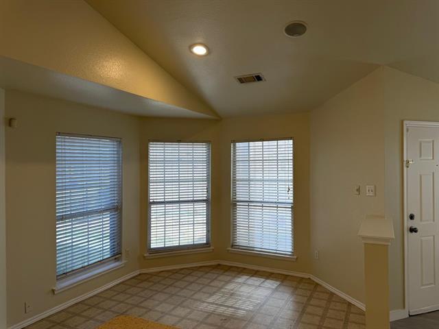 Building Photo - 6360 Geneva Ln