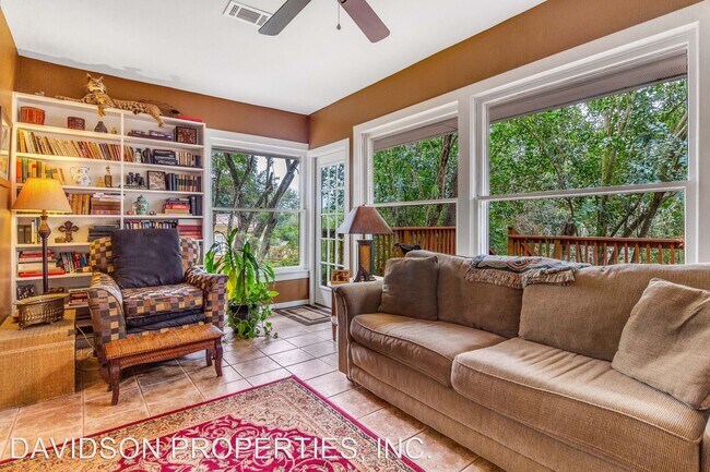 Building Photo - 3 br, 2 bath House - 724 Eventide Dr