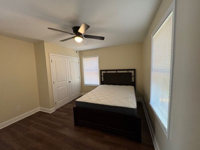 Building Photo - 3826 John Marshall Rd