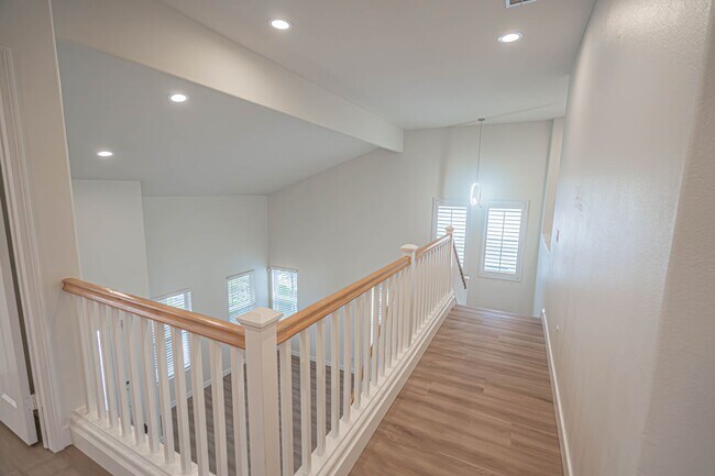 Building Photo - Spacious 4-Bedroom Pool Home in Saugus with Stunning Views & Community Amenities!