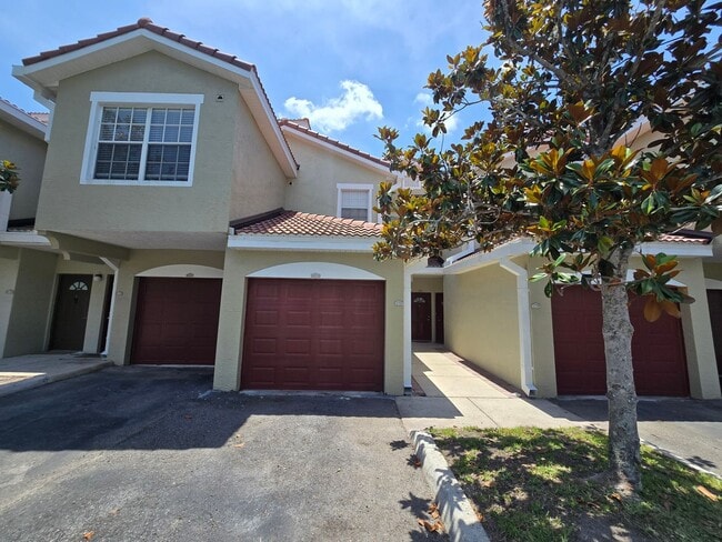 Building Photo - Luxury 1BR/1BA Condo with Fabulous Views i...