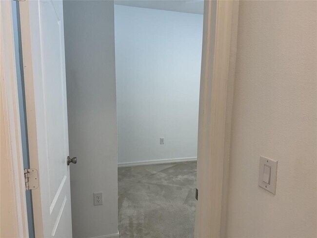 Building Photo - 279 Sunfish Dr