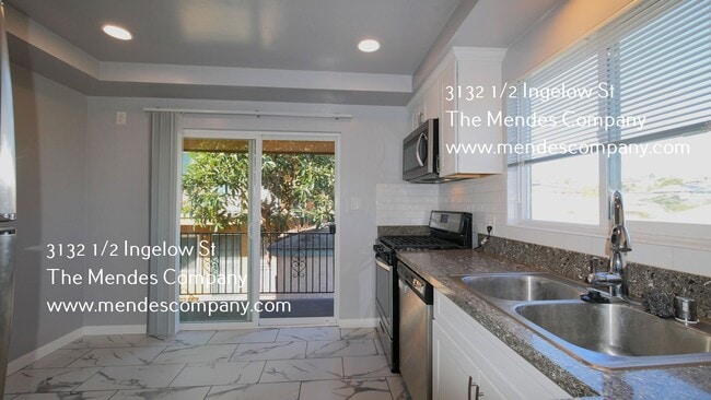 Building Photo - 3132 1/2 Ingelow St-