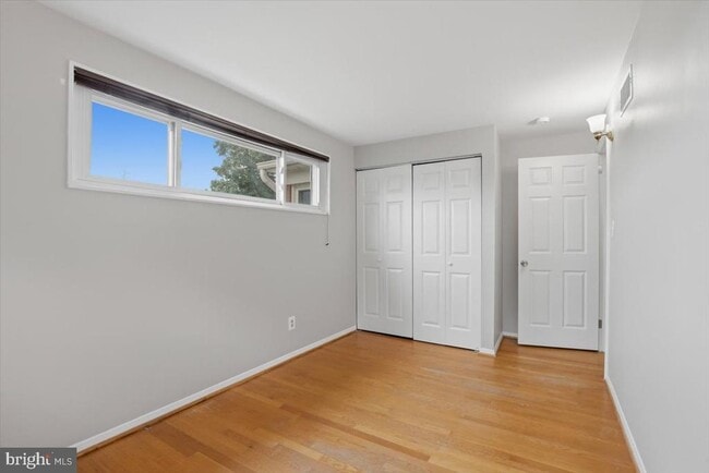 Building Photo - 5024 8th Rd S