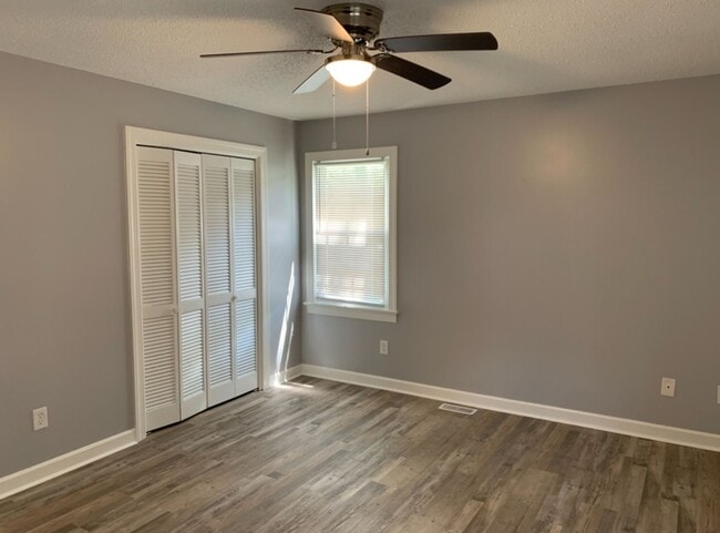 Building Photo - 932 Brandywine Ln