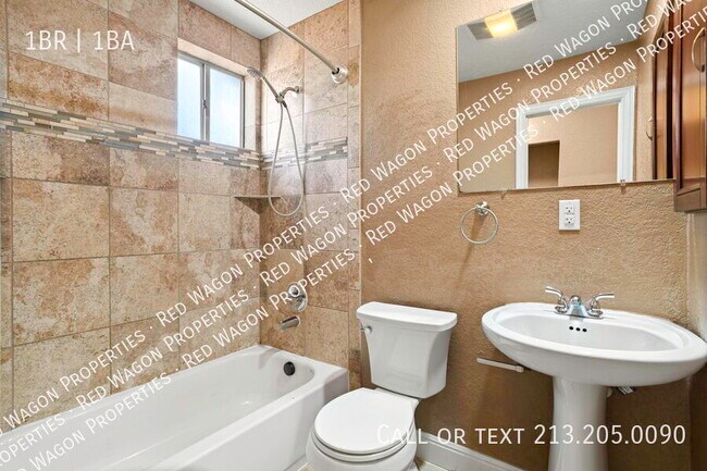 Building Photo - 236 E Dullnig Ct