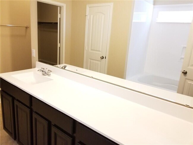 Building Photo - 1448 Brooks Way