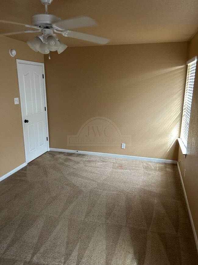 Building Photo - 5508 Aquarius Dr