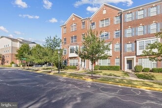 Building Photo - 15262 Torbay Way