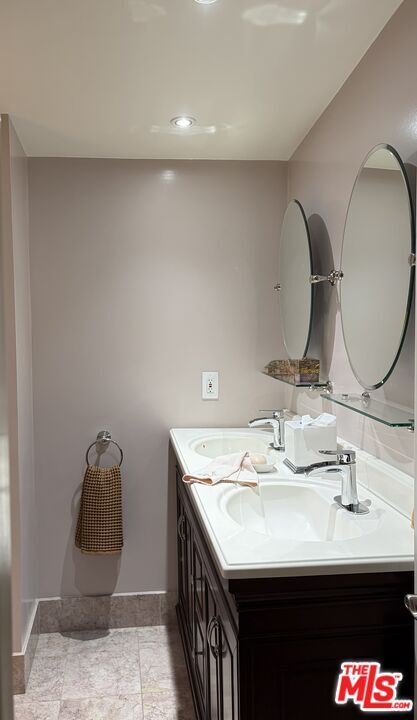 Building Photo - 1552 Crater Ln