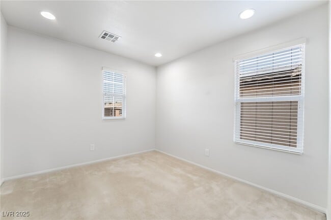 Building Photo - 9205 Keystone Ridge Ave