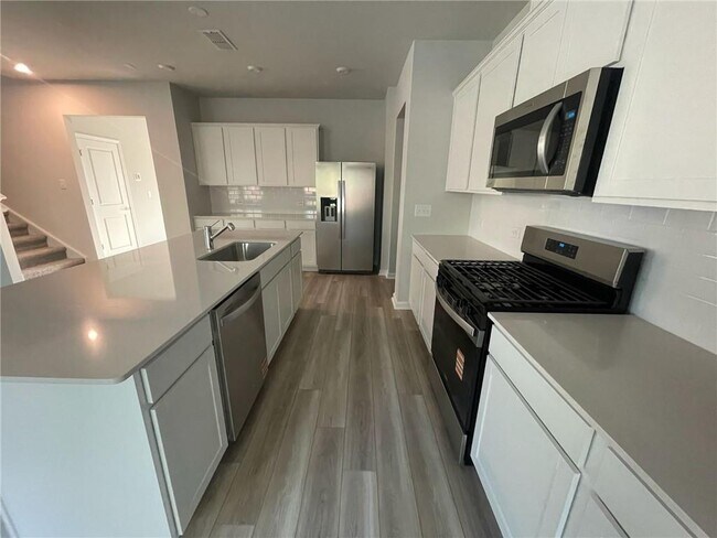 Building Photo - 3156 Morris Hills Dr