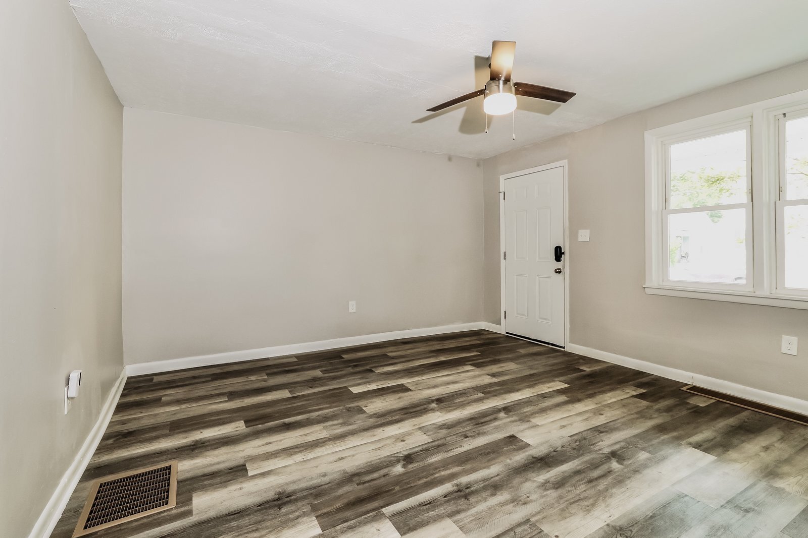 Building Photo - 1340 Sale Ave