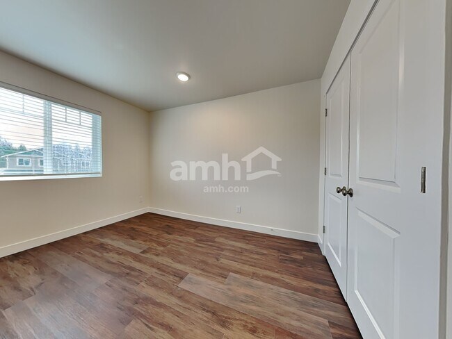 Building Photo - 7817 Verona Loop