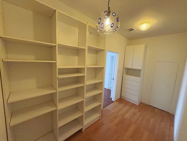 Building Photo - 11854 Taylorcrest Rd