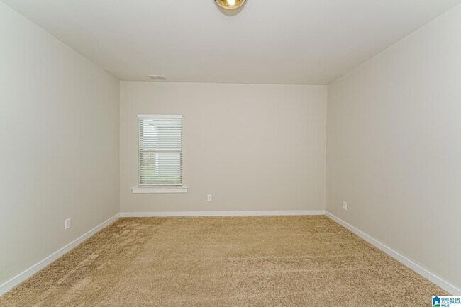 Building Photo - 98 Kings Wy