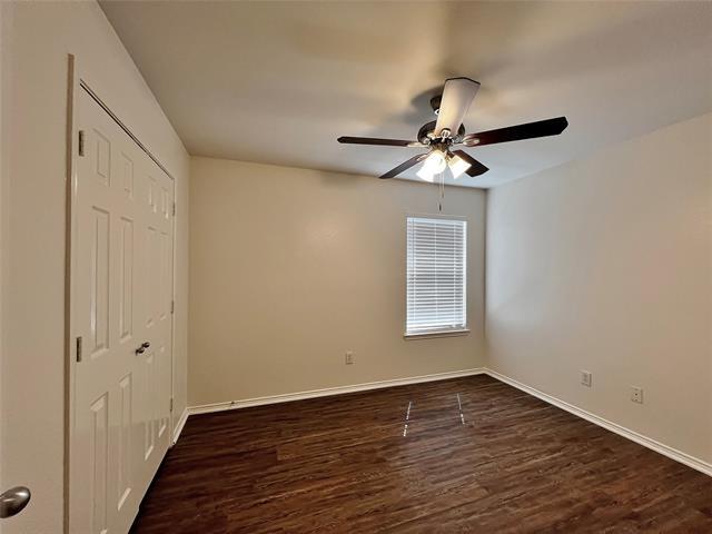 Building Photo - 620 Brookbank Dr