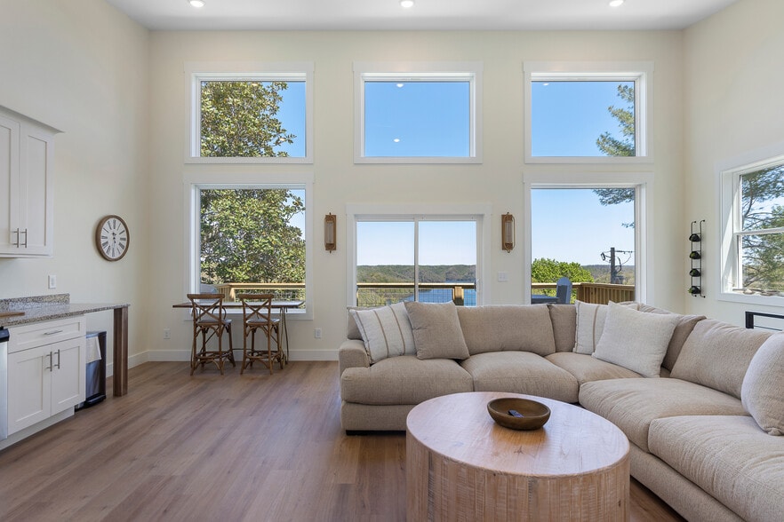 Building Photo - 160 Emalyn Ct