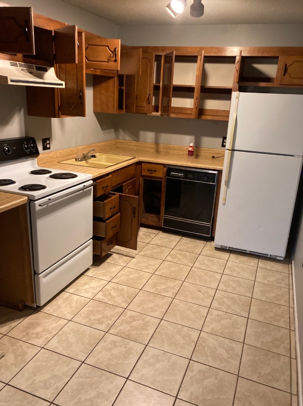 Building Photo - 215 Hammond Cir