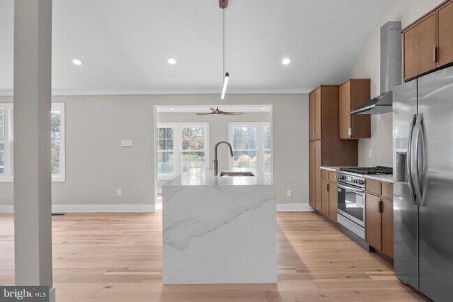 Building Photo - 271 Stoopville Rd